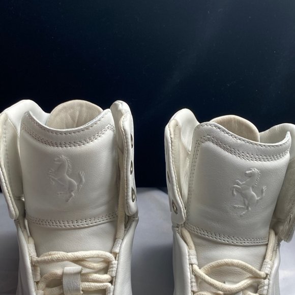 Puma Limitate Ferrari Scuderia White Limited Edition US 7 (only 499 pairs made) - Picture 3 of 12